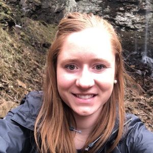 Meet your Posher, Alyssa